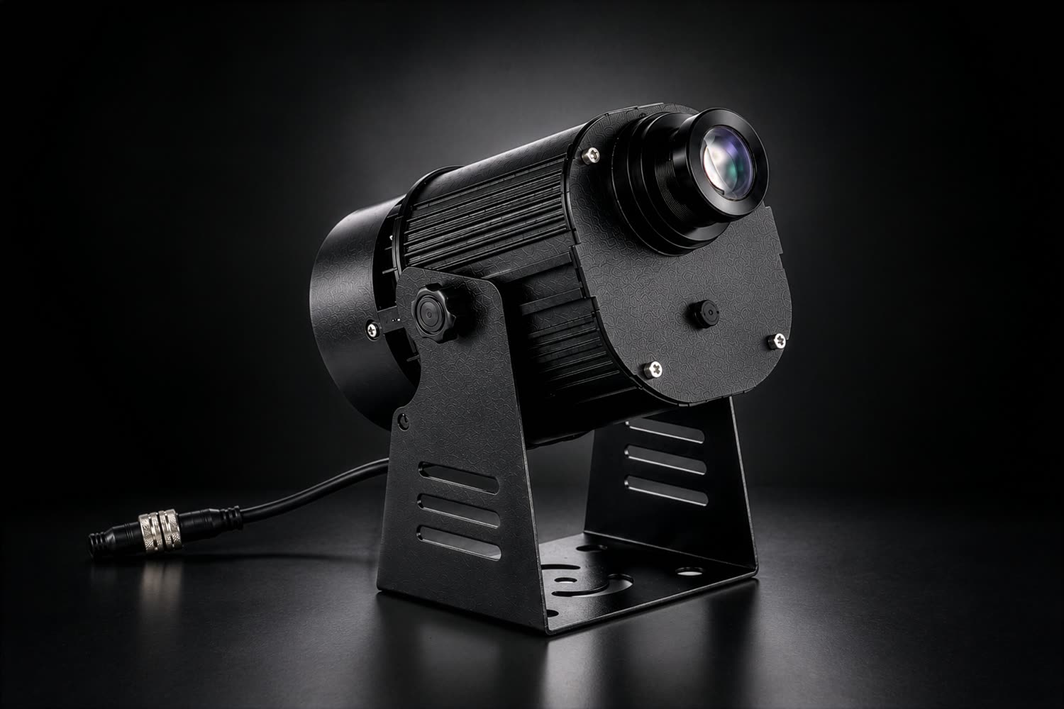 Proyector GOBO LED 200 W sobre fondo negro